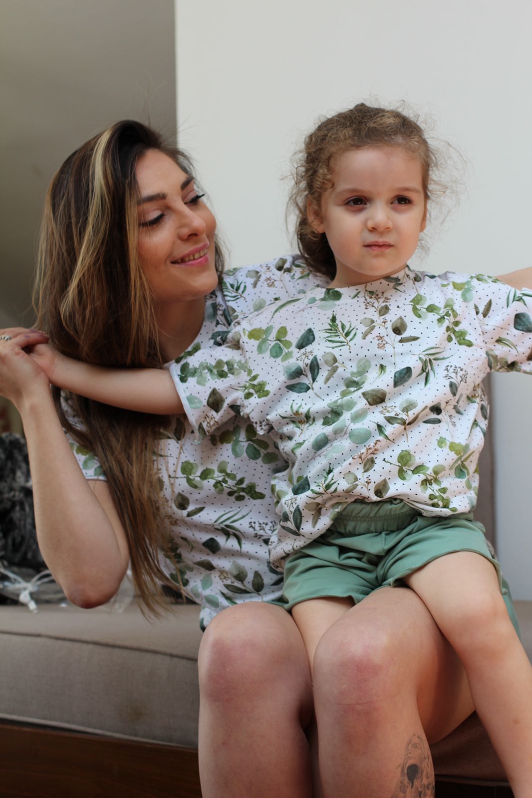 Kids green leaves patterned pjs