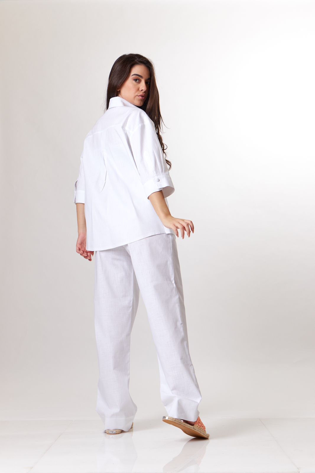 White linen set