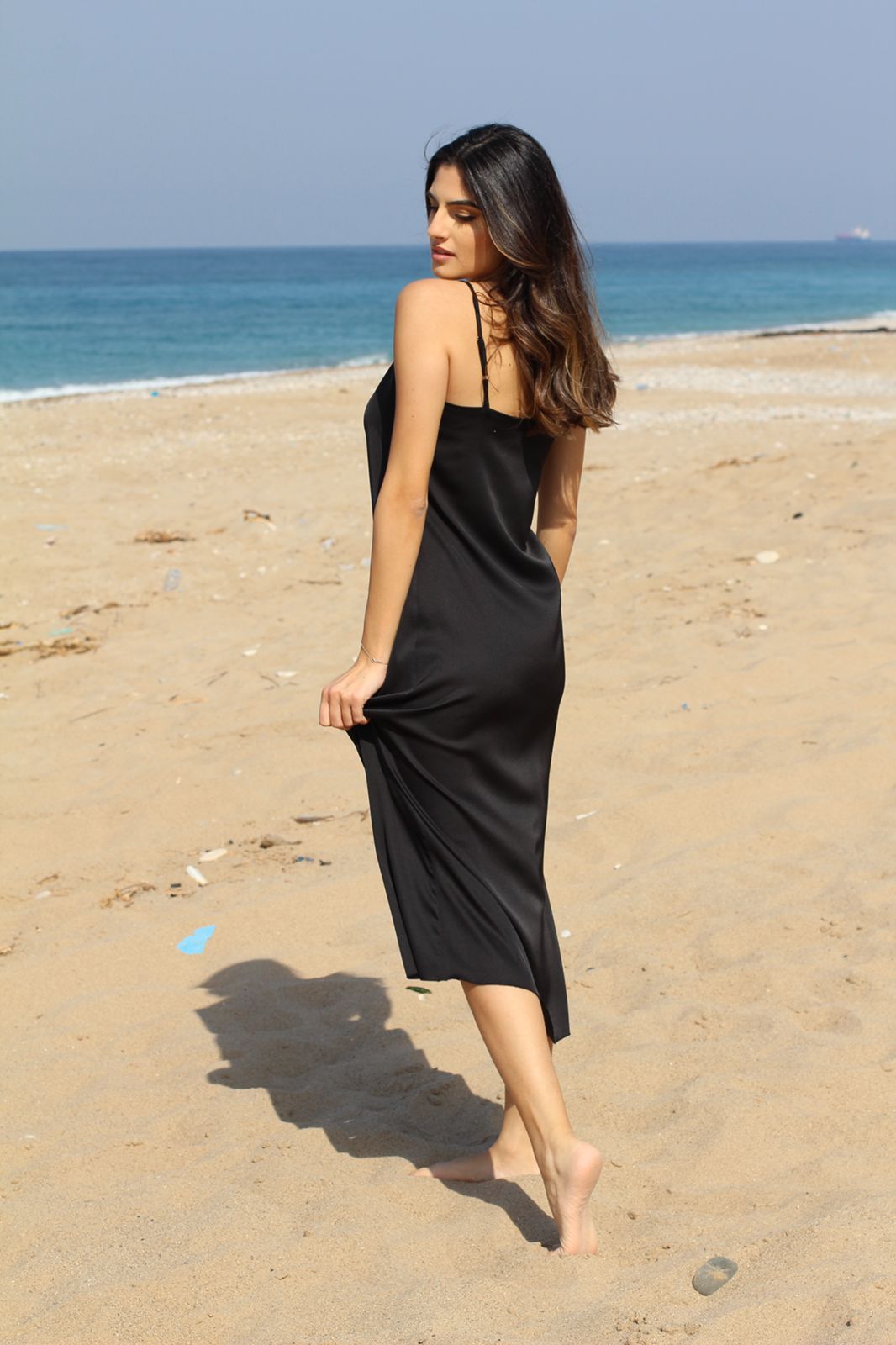 Robe en soie noire